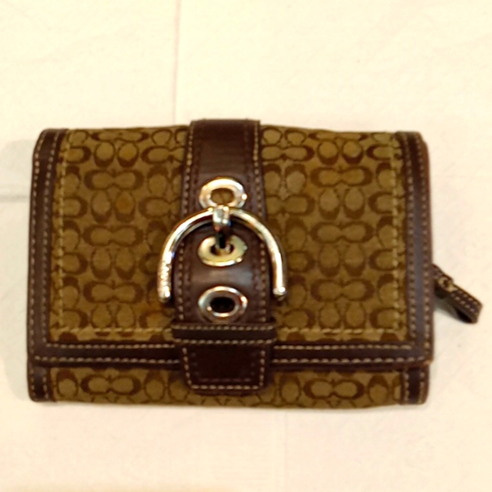 COACH SIGNATURE CANVAS SOHO WALLET BIG BOLD BROWN